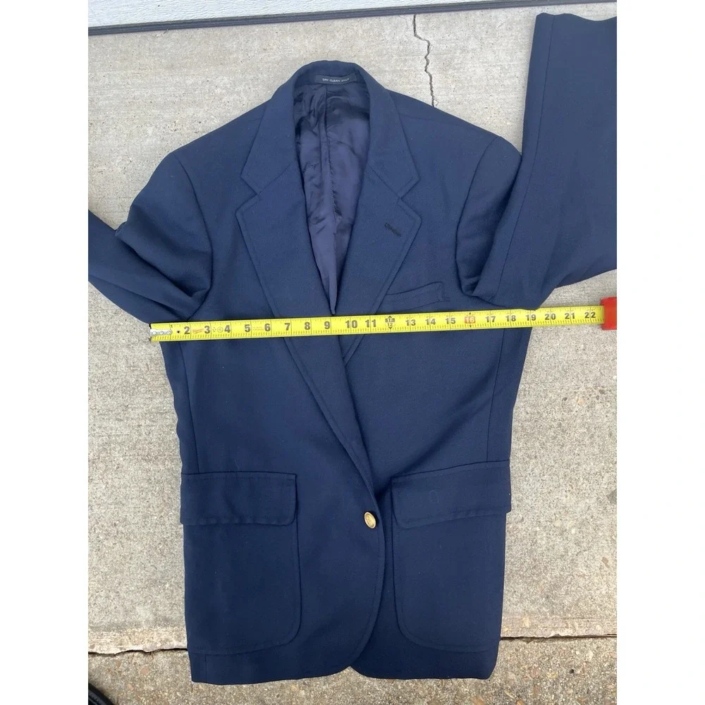 Vintage Roots by Beaver Hill Collection Wool Navy Blue Blazer, Gold Buttons 40R?